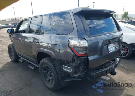 2020 Toyota 4Runner Trd Pro z USA, uszkodzony, nr VIN JTEBU5JR3L5826741